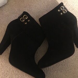 Steven Steve Madden Booties 6.5